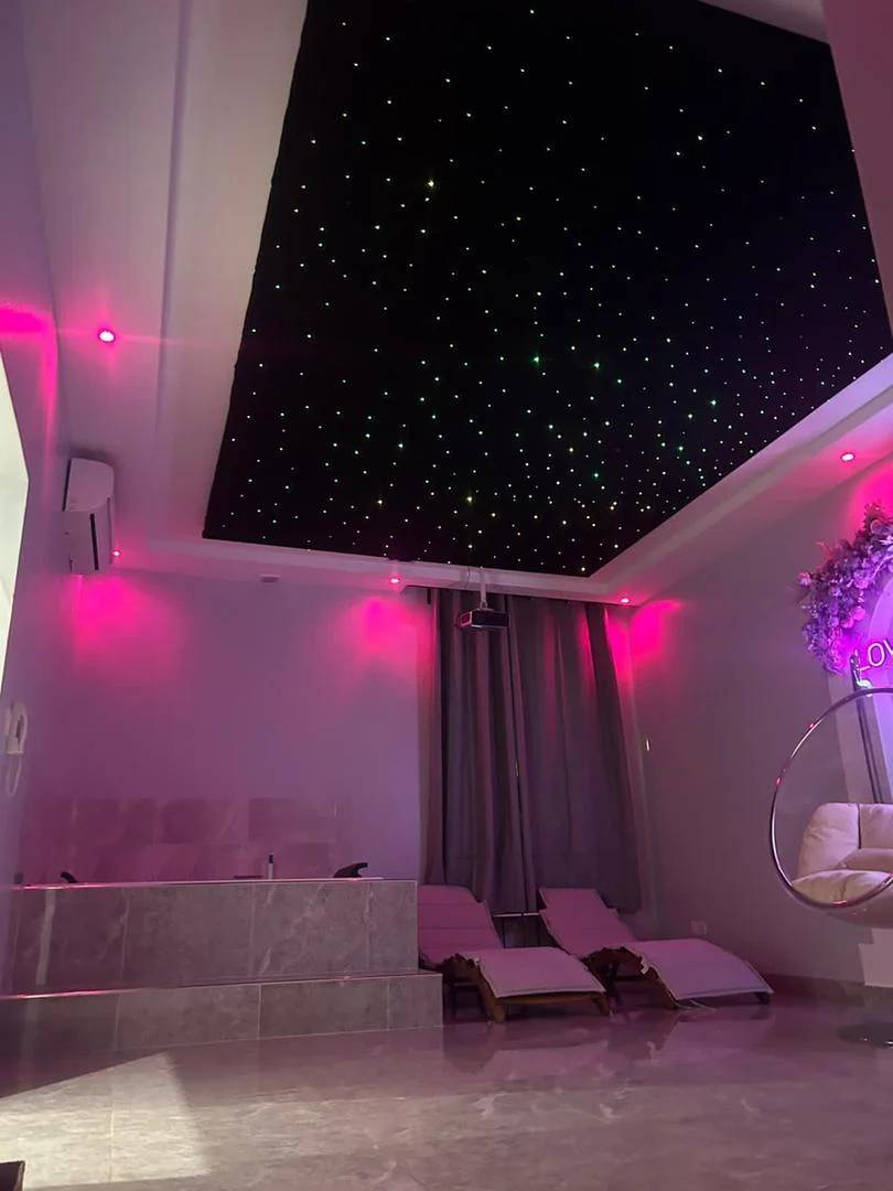 Love Room - Photo 5